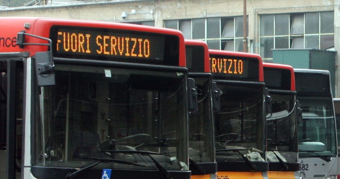autobus-fuori-servizio-per-sciopero